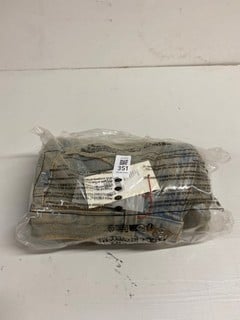 Lot 351  
            Nottingham SR3 - Delivery Only 
                
LOGAN EXTREME VI VINTAGE DENIM JEANS SIZE: 26W 34L