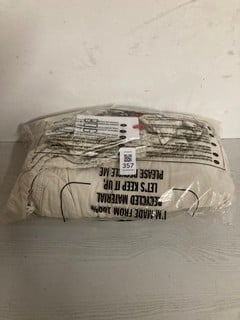 Lot 357  
            Nottingham SR3 - Delivery Only 
                
STONE BAGGY TECH TROUSERS SIZE: 36W 34L