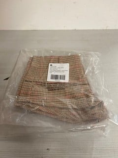 Lot 368  
            Nottingham SR3 - Delivery Only 
                
2 X ALESSIA MENSWEAR SHORTS SIZE: 2 ORIGINAL RRP £68 EACH