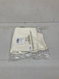 Lot 427  
            Nottingham SR3 - Delivery Only 

                
SWEET TALK CHINOS IN WHITE SIZE: 0 ORIGINAL RRP £118