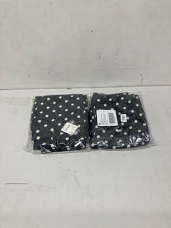 Lot 443  
            Nottingham SR3 - Delivery Only 
                
2 X MOLLY PRINTED SLIM TROUSERS SIZE: 4 ORIGINAL RRP £88 EACH