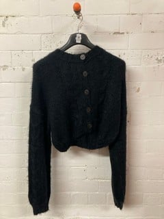 Lot 566  
            Nottingham SR3 - Delivery Only 

                
WOMEN'S BLACK CARDIGAN SIZE: M ORIGINAL RRP £140