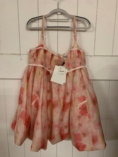 Lot 619  
            Nottingham SR3 - Delivery Only 
                
WOMEN'S DESIGNER WISTERIA GARDEN DRESS SIZE: XL ORIGINAL RRP $299