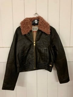 Lot 626  
            Nottingham SR3 - Delivery Only 
                
WOMEN'S BROWN AND AGED LEATHER JACKET SIZE: XS ORIGINAL RRP $538