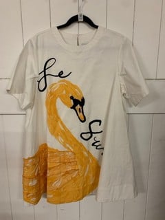 Lot 645  
            Nottingham SR3 - Delivery Only 
                
WOMEN'S DESIGNER TOP SIZE : M ORIGINAL RRP £150