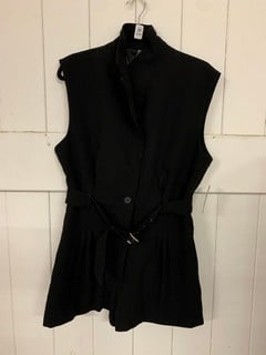 Lot 646  
            Nottingham SR3 - Delivery Only 
                
WOMEN'S BLACK JUMPSUIT SIZE: M ORIGINAL RRP £148