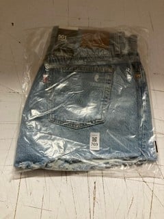 Lot 769  
            Nottingham SR3 - Delivery Only 
                
LEVI 501 VAGUE JEAN SHORTS SIZE 31 (BLUE)