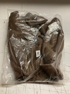 Lot 773  
            Nottingham SR3 - Delivery Only 
                
WOMEN'S DESIGNER MILLEY SET M (BROWN) ORIGINAL RRP £118