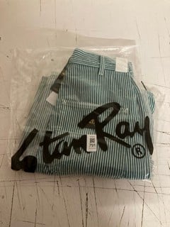 Lot 791  
            Nottingham SR3 - Delivery Only 
                
STAN RAY BIG JOB SHORTS 26W (GREEN) ORIGINAL RRP £95