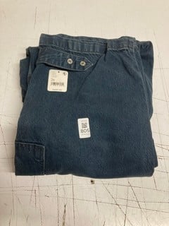 Lot 805  
            Nottingham SR3 - Delivery Only 

                
WOMEN'S DESIGNER BLUE DENIM JEANS SIZE 29