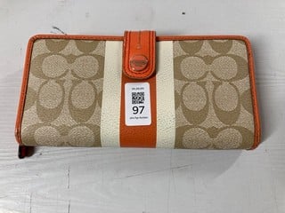 Lot 97  
            Nottingham SR3 - Delivery Only 

                
COACH CANVAS LEATHER WALLET