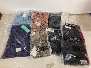 Lot 817  
            Nottingham SR5 - Delivery Only 

                
BOX OF DESIGNER CLOTHING ITEMS IN VARIOUS SIZES