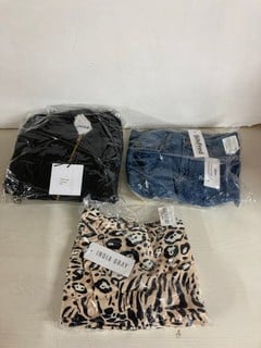 Lot 835  
            Nottingham SR5 - Delivery Only 

                
BOX OF DESIGNER CLOTHING ITEMS IN VARIOUS SIZES