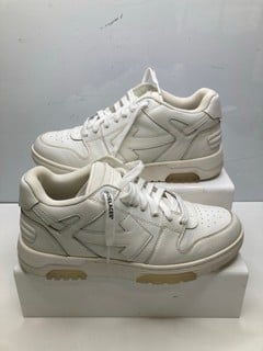 Lot 100  
            Nottingham SR9 - Delivery Only 

                
OFF WHITE VIRGIL ABLOH WHITE TRAINERS UK SIZE 42