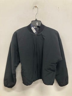 Lot 1018  
            Nottingham SR9 - Delivery Only 

                
REEBOK ACTIV COLL BLACK PADDED JACKET UK SIZE S