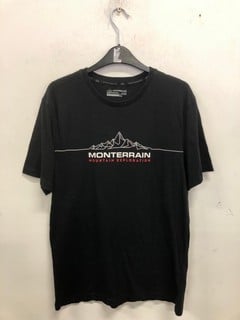 Lot 1035  
            Nottingham SR9 - Delivery Only 

                
MONTERRAIN BLACK LOGO PRINT SS T-SHIRT UK SIZE L
