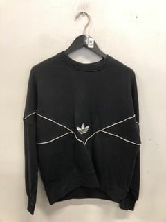 Lot 1039  
            Nottingham SR9 - Delivery Only 

                
ADIDAS BLACK LOGO CREWNECK UK SIZE S