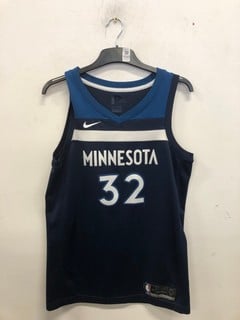 Lot 1065  
            Nottingham SR9 - Delivery Only 

                
NIKE MINNESOTA TIMBERWOLVES TOWNS 32 ICON EDITION SWINGMAN JERSEY UK SIZE S
