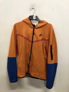 Lot 1072  
            Nottingham SR9 - Delivery Only 

                
NIKE TECH FLEECE ORANGE ZIP-UP JACKET UK SIZE M