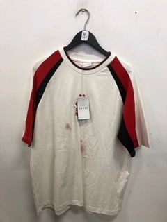 Lot 1081  
            Nottingham SR9 - Delivery Only 

                
NOTTINGHAM FOREST WHITE SS LOGO T-SHIRT UK SIZE M