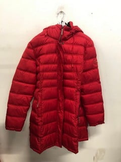 Lot 1093  
            Nottingham SR9 - Delivery Only 

                
WOMENS RED TRENCH COAT UK SIZE 18