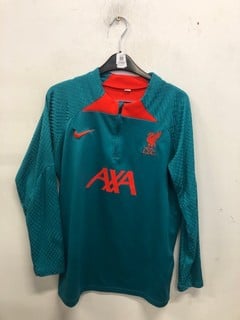 Lot 1110  
            Nottingham SR9 - Delivery Only 

                
NIKE LIVERPOOL FC 2021/22 DRI-FIT TRAINING 1/4 ZIP UK SIZE 18
