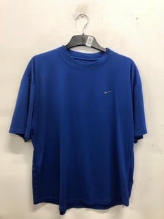 Lot 1122  
            Nottingham SR9 - Delivery Only 

                
NIKE BLUE DRI-FIT LOGO T-SHIRT UK SIZE L