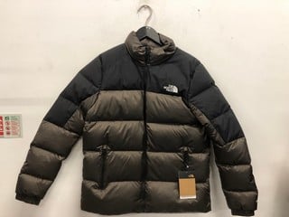 Lot 1145  
            Nottingham SR9 - Delivery Only 

                
THE NORTH FACE GOLD/BLACK PUFFER JACKET UK SIZE L
