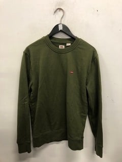 Lot 1176  
            Nottingham SR9 - Delivery Only 

                
LEVIS MENS JUMPER UK SIZE S