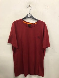 Lot 1194  
            Nottingham SR9 - Delivery Only 

                
HUGO BOSS RED TEE UK SIZE XL