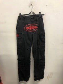 Lot 1199  
            Nottingham SR9 - Delivery Only 

                
CORTEZ MENS TROUSERS UK SIZE S