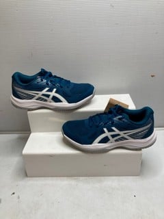 Lot 151  
            Nottingham SR9 - Delivery Only 

                
ASICS UPCOURT 6 GS TRAINERS UK SIZE 2