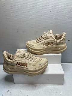 Lot 153  
            Nottingham SR9 - Delivery Only 

                
HOKA BONDI 9 TRAINERS UK SIZE 5.5