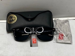 Lot 169  
            Nottingham SR9 - Delivery Only 

                
RAY BAN BLACK SUNGLASSES