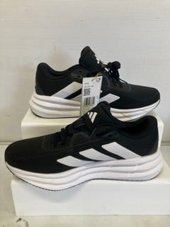 Lot 19  
            Nottingham SR9 - Delivery Only 

                
ADIDAS GALAXY 7 M TRAINERS UK SIZE 7