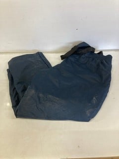 Lot 26  
            Nottingham SR9 - Delivery Only 

                
MOUNTAIN WAREHOUSE BLUE WATERPROOF WADING TROUSERS UK SIZE 24