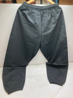 Lot 300  
            Nottingham SR9 - Delivery Only 

                
GYMSHARK TRACKSUIT BOTTOMS UK SIZE L