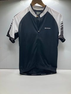 Lot 493  
            Nottingham SR9 - Delivery Only 

                
MADISON PELOTON MENS SHORT SLEEVE BLACK JERSEY UK SIZE L