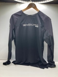 Lot 499  
            Nottingham SR9 - Delivery Only 

                
ENDURA MT500 BURNER L/S BLACK JERSEY UK SIZE L