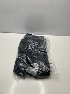 Lot 502  
            Nottingham SR9 - Delivery Only 

                
ENDURA LOOP BIBSHORT BLACK UK SIZE 2XL