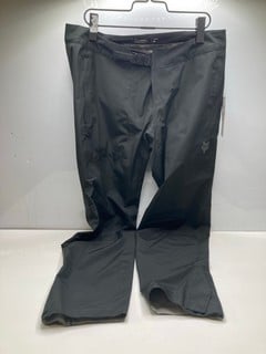 Lot 511  
            Nottingham SR9 - Delivery Only 

                
FOX RANGER 2.5L WATERPROOF BLACK PANT UK SIZE 36