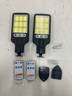 Lot 561  
            Nottingham SR9 - Delivery Only 

                
2 X LED SENSOR 8000W SOLAR POWERED STREET LAMP (WITH REMOTE)