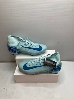 Lot 622  
            Nottingham SR9 - Delivery Only 

                
NIKE ZOOM SUPERFLY 10 ACAD FG/AG FOOTBALL BOOTS UK SIZE 10