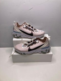 Lot 701  
            Nottingham SR9 - Delivery Only 

                
NIKE REACT PINK TRAINERS UK SIZE 6