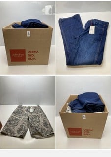 Lot 794  
            Nottingham SR9 - Delivery Only 

                
BOX OF PREMIUM CLOTHING ITEMS IN VARIOUS BRANDS & DESIGNS APPROX TOTAL RRP: £300