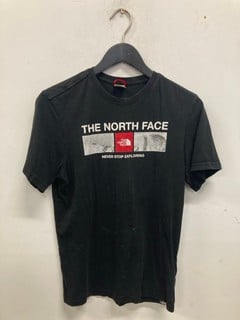 Lot 980  
            Nottingham SR9 - Delivery Only 

                
THE NORTH FACE BLACK LOGO T-SHIRT UK SIZE S