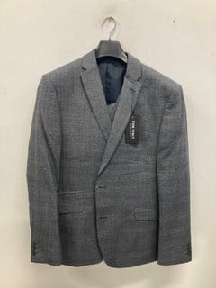 Lot 987  
            Nottingham SR9 - Delivery Only 

                
TOM PERCY GREY 3 PIECE SUIT UK SIZE 54R