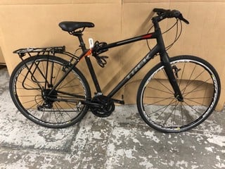 Lot 104  
            Nottingham SR1 - Collection Only 

                
TREK HYBRID BIKE - MPSS3315443 (COLLECTION ONLY)