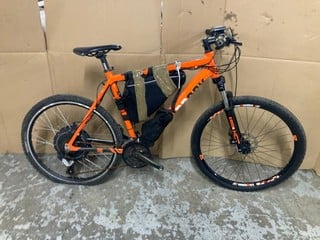 Lot 128  
            Nottingham SR1 - Collection Only 

                
DIAMONDBACK ELECTRIC MOUNTAIN BIKE - MPSS02863016 (COLLECTION ONLY)