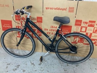 Lot 157  
            Nottingham SR1 - Collection Only 

                
GIANT HYBRID BIKE - MPSS03001650  (COLLECTION ONLY)